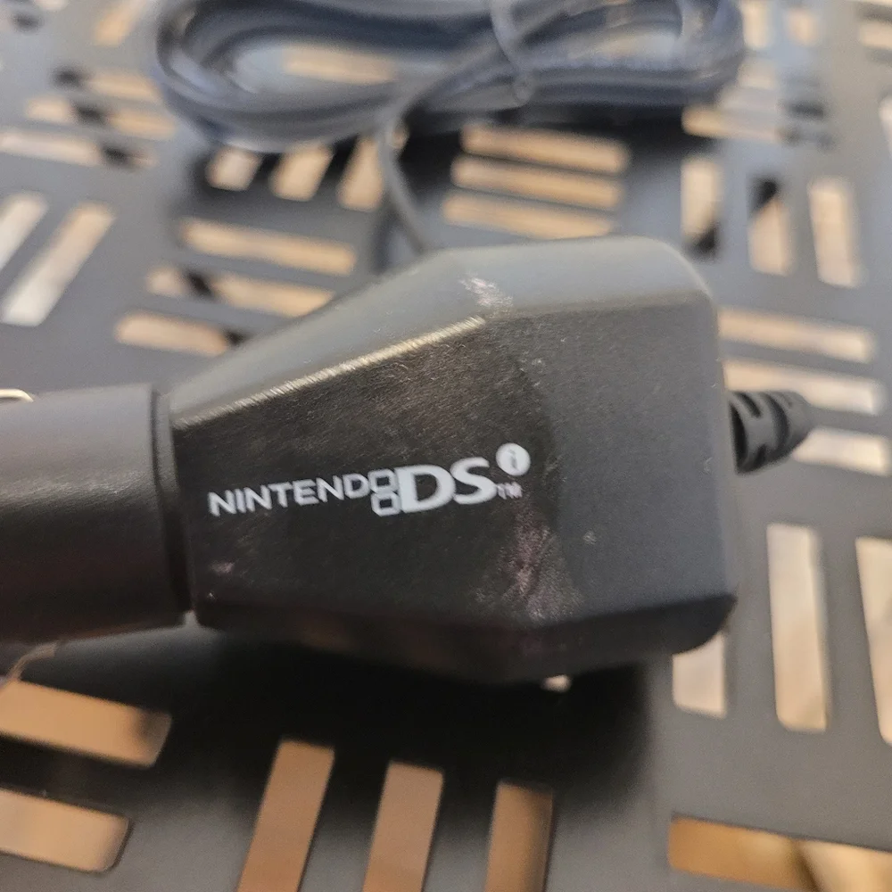 Nintendo DS car charger